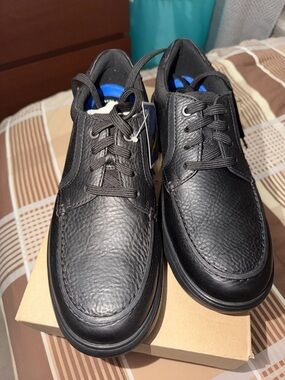 Clarks Black Textured Leather Lace-Up Slip-On Shoes